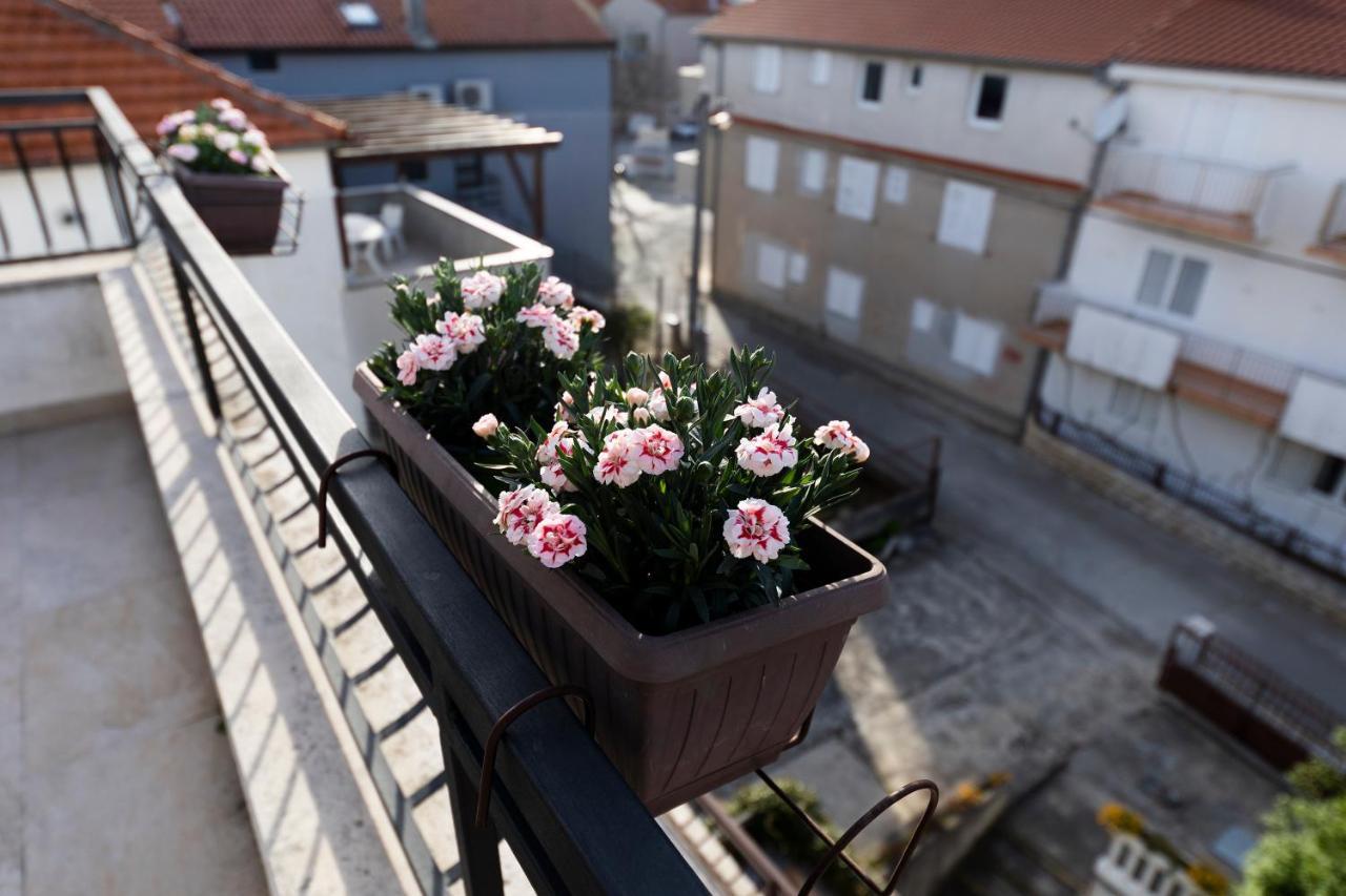 Apartman Lana Biograd Na Moru Exteriér fotografie