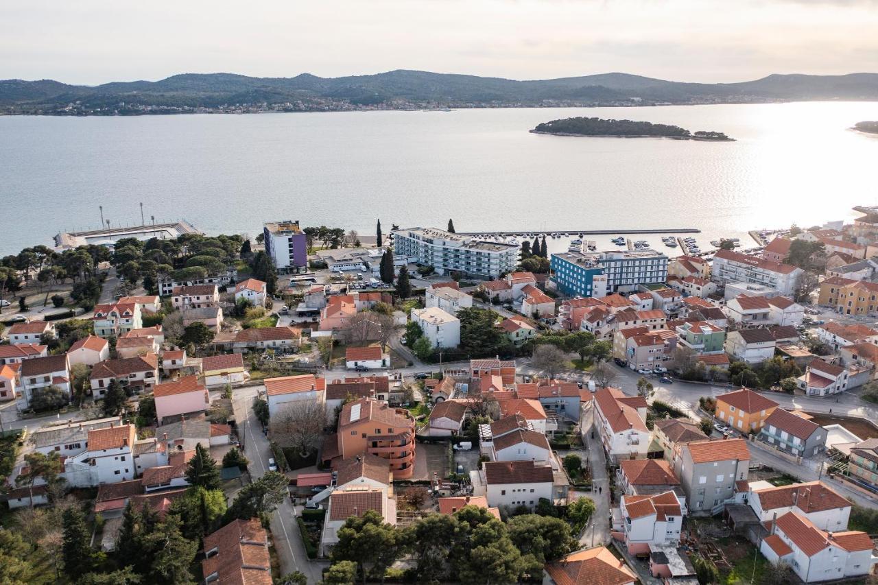 Apartman Lana Biograd Na Moru Exteriér fotografie
