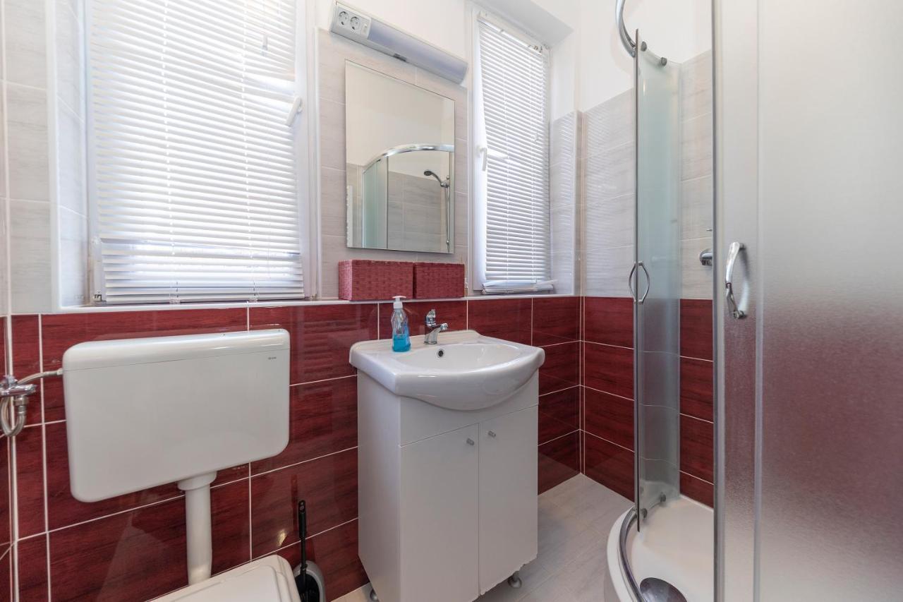 Apartman Lana Biograd Na Moru Exteriér fotografie