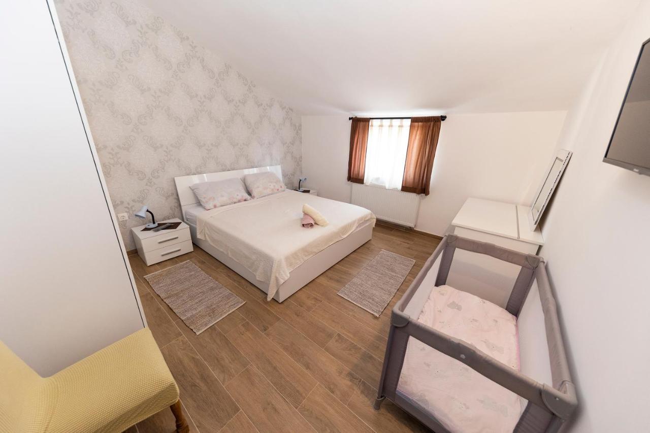 Apartman Lana Biograd Na Moru Exteriér fotografie